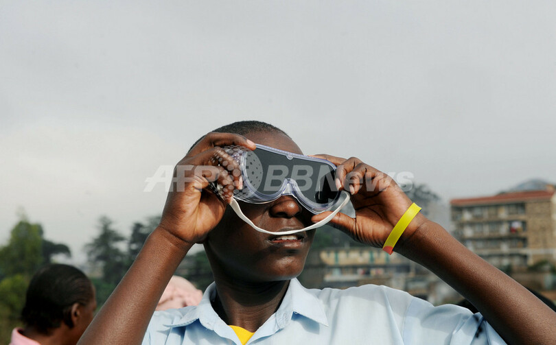 太陽の光がリング状に見える「金環日食」、アフリカやアジアで観測