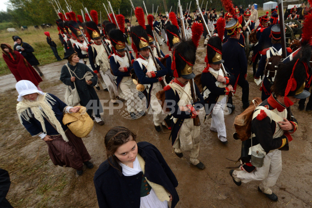 「ボロジノの戦い」から200年、ナポレオンと露軍の激戦を再現 写真34枚 国際ニュース：AFPBB News