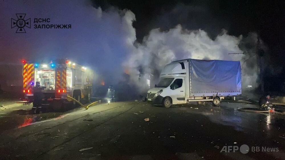 ロシアの空爆で12人死亡、ゼレンスキー氏「対抗できるのは武力のみ