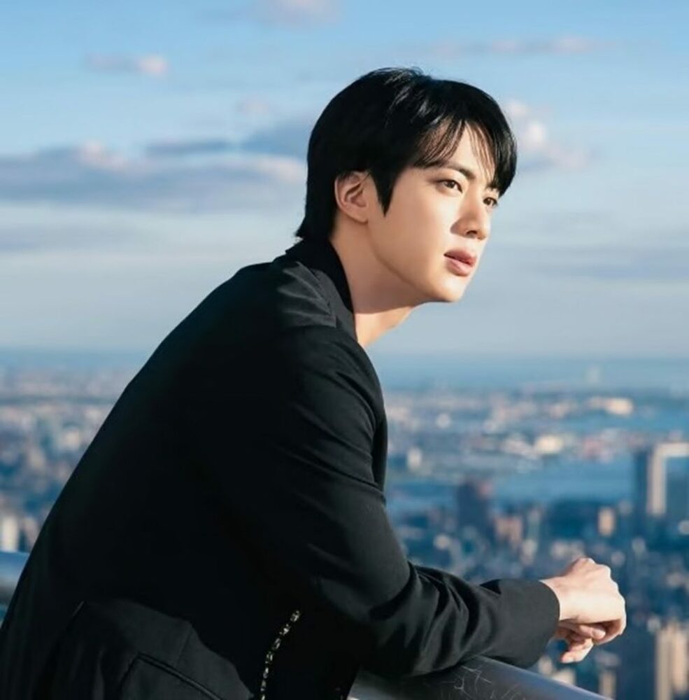 BTSジン、ソロ曲がAmazonとビルボードで快進撃 写真枚 国際