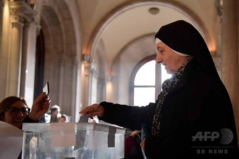 スペイン・カタルーニャ自治州、州議会選の投票始まる 写真10枚 国際ニュース:AFPBB News