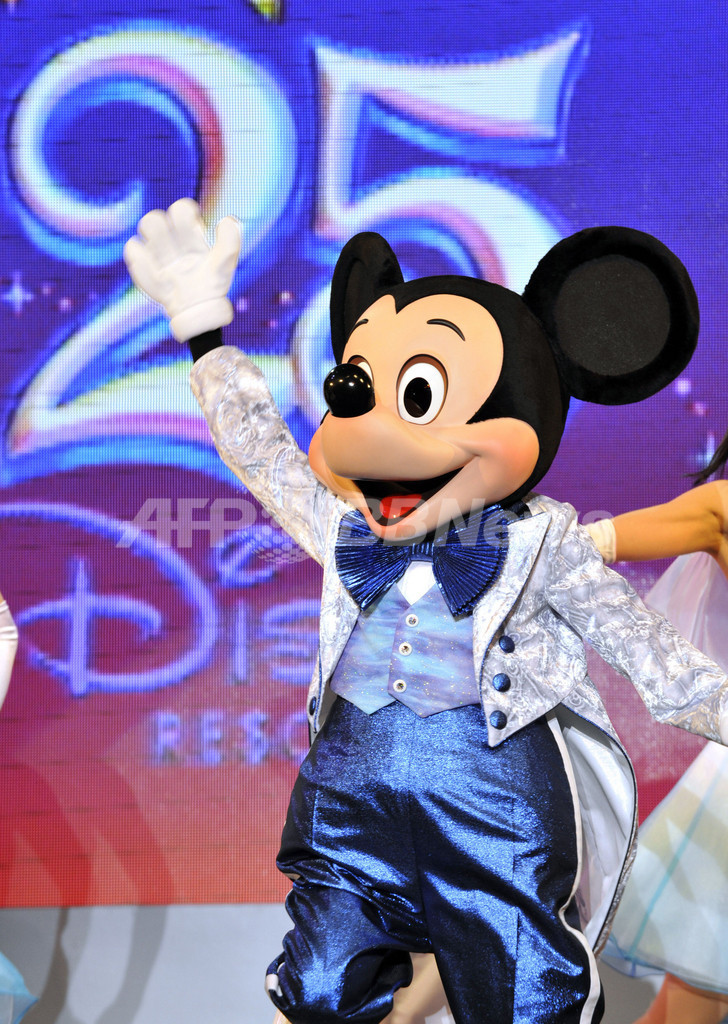 東京ディズニーリゾート25周年、成人層も狙い少子化対策 写真6枚