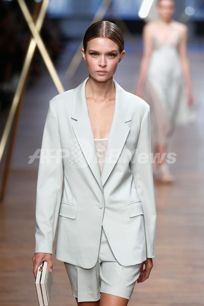 ＜14年春夏NYコレクション＞ジェイソン ウー