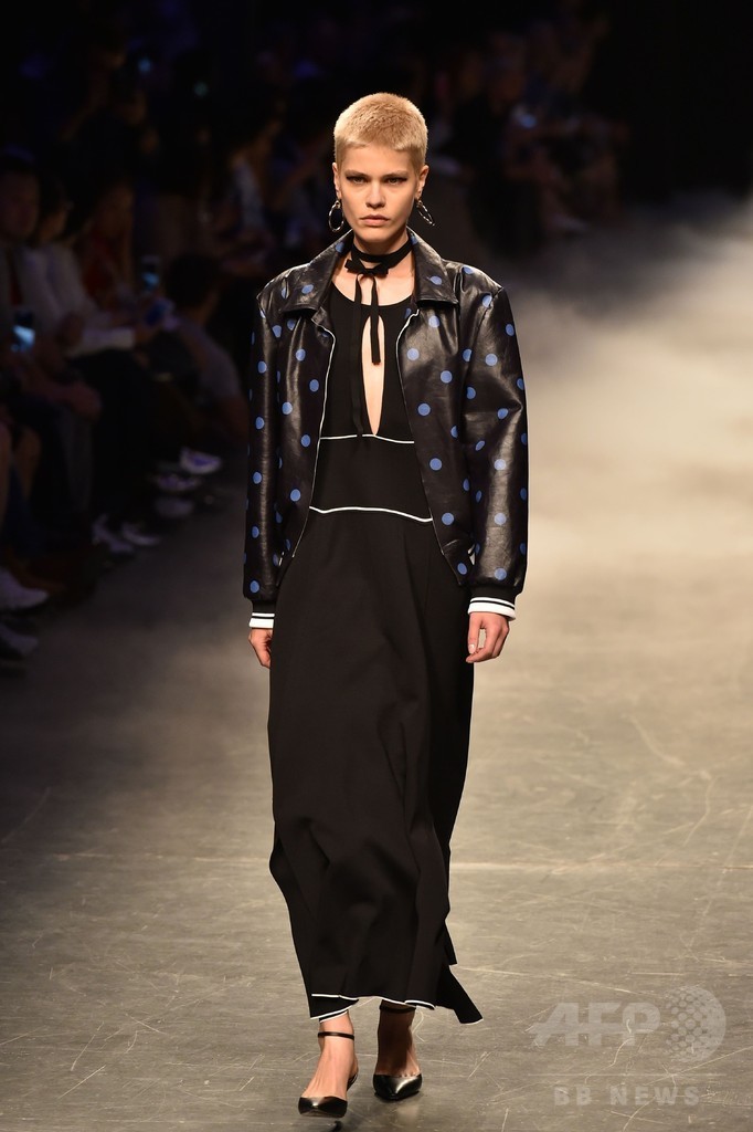 「アンテプリマ」17年春夏