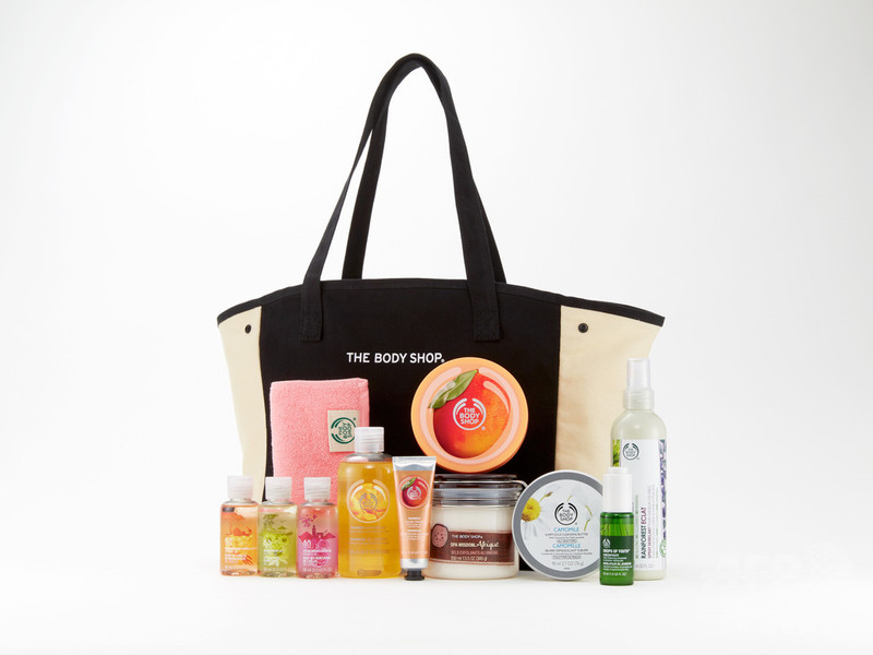 「ザ・ボディショップ」年末年始の限定キット、「ラッキーポーチ ＆ バッグ」発売