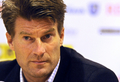 試合後に会見に臨むスパルタク・モスクワのミカエル・ラウドルップ（%%Michael Laudrup%%）監督。（2008年9月18日撮影）(c)AFP/MICHAL CIZEK