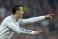 サッカー欧州チャンピオンズリーグ2013-14（UEFA Champions League 2013-14）準決勝第2戦、バイエルン・ミュンヘン（Bayern Munich）対レアル・マドリード（Real Madrid）。チーム4点目のゴールを喜ぶレアル・マドリードのクリスティアーノ・ロナウド（Cristiano Ronaldo、2014年4月29日撮影）。(c)AFP/CHRISTOF STACHE