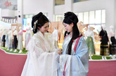【写真特集】「漢服」リバイバルが人気、今や一大産業に 中国