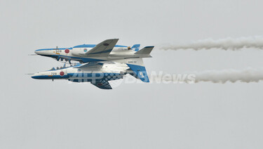息ぴったり！ブルーインパルスの妙技、入間航空祭 写真15枚 国際
