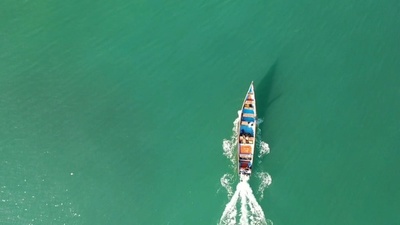 クジラの腹から1.6億円のお宝発見 イエメン漁師