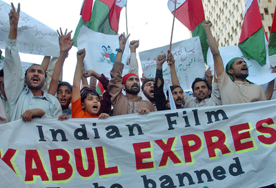 ボリウッド映画『Kabul Express』に対しパキスタンで反対デモ - パキスタン