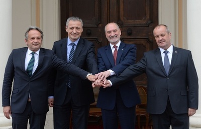 ポーランド軍が兵力5万人増強、ロシアをけん制