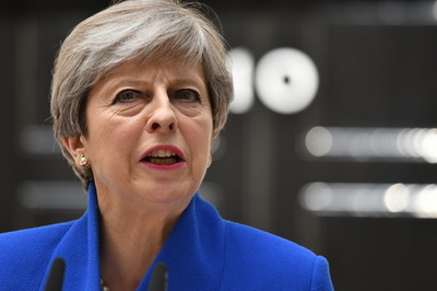 英首相、北アイルランドの民主統一党と議会協力で交渉中 官邸