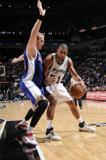 スパーズ クリッパーズを降しシーズン19勝目