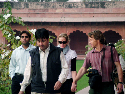 ジュリア・ロバーツ、夫とタージマハルを訪問