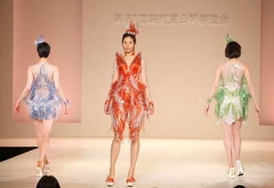 「装苑賞」公開審査会開催、候補者16組が作品を発表