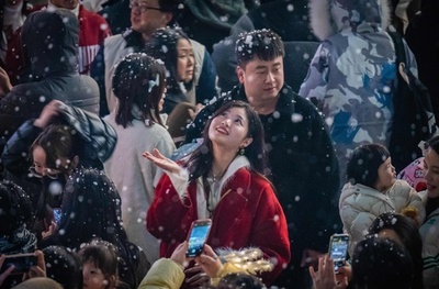 【今日の1枚】人工雪でもロマンチック 中国