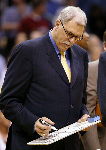 フィル・ジャクソンHC バスケットボールの殿堂入りへ