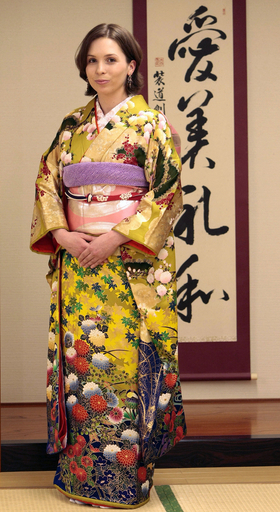 ヨルダンのライヤ王女、あでやかな着物姿 東京