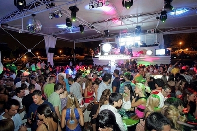 英大研究チームが「ダンスフロアでモテる動き」を発表