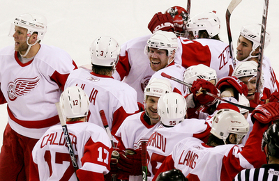 ＜06-07NHL プレーオフ＞レッドウィングス フレームスを降しカンファレンス準決勝進出を決める - カナダ