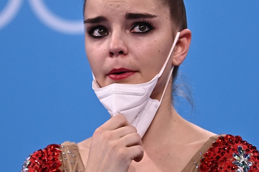 金メダル逃したロシア、採点の「バイアス」に激怒 五輪新体操