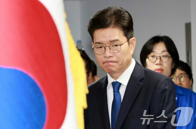 ソウル市長選で敗北した与党「共に民主党」のチョン・ウォノ候補(c)news1