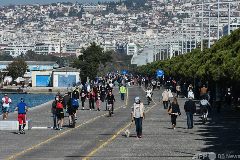 ギリシャ、小・中学校と幼稚園を閉鎖 コロナ死者1000人超え
