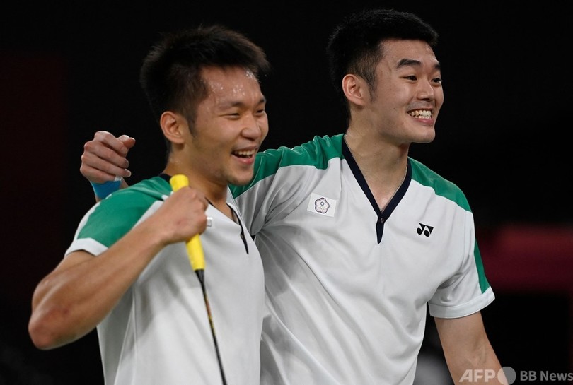 中学からの友人ペア、台湾に初のバド金メダル  東京五輪男子複