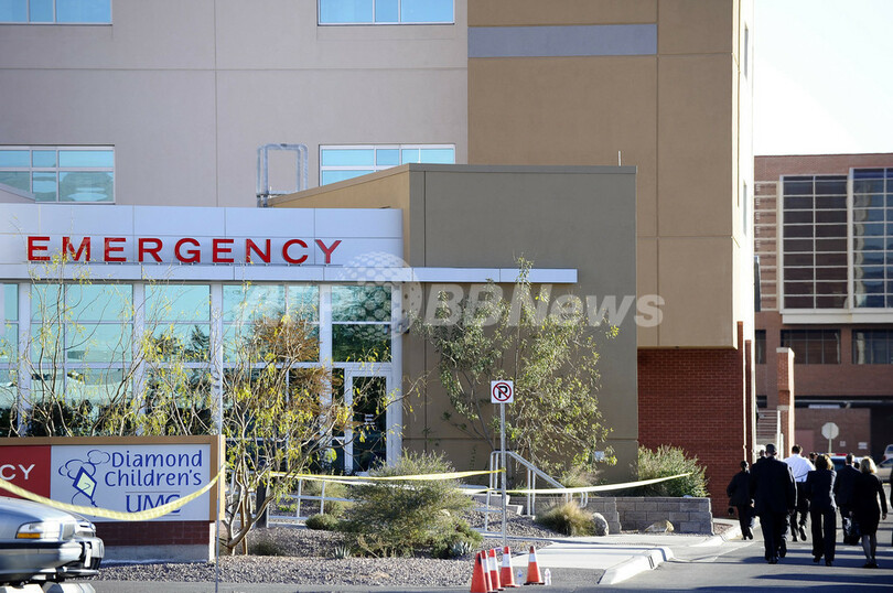 米銃乱射事件で追悼式、オバマ大統領「結束」呼びかけ