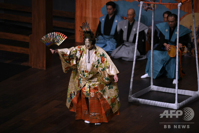 日本の 人間国宝 能楽師 西安で秦腔の名優と共演 写真3枚 国際ニュース Afpbb News