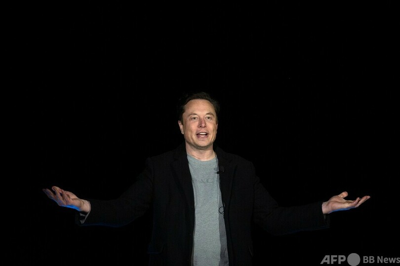 マスク氏、ツイッターCEO辞任の意向 「後任見つけ次第」