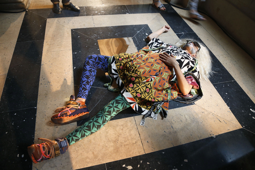 13年春夏パリ・メンズコレクション＞ベルンハルト ウィルヘルム 写真17