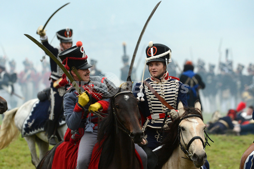 「ボロジノの戦い」から200年、ナポレオンと露軍の激戦を再現 写真34枚 国際ニュース：AFPBB News