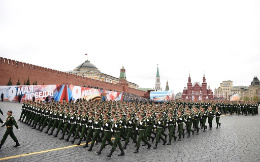 ロシア・モスクワで戦勝記念日の軍事パレード 写真20枚 国際ニュース