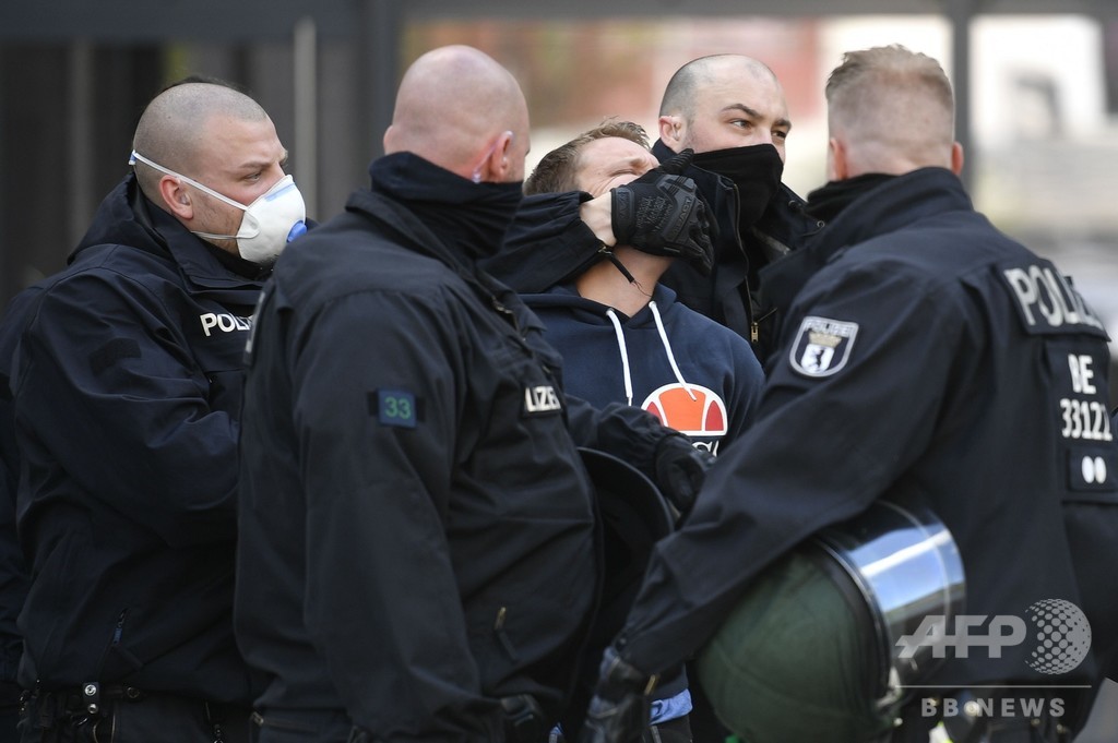 「コロナ・デモ」ドイツで広がる メルケル首相も警戒