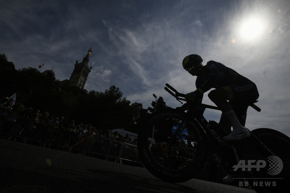 中国 自転車 レース フランス 暴力