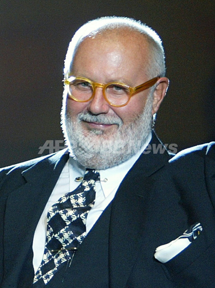 イタリアファッション界の重鎮、ジャンフランコ・フェレ氏死去 写真1枚