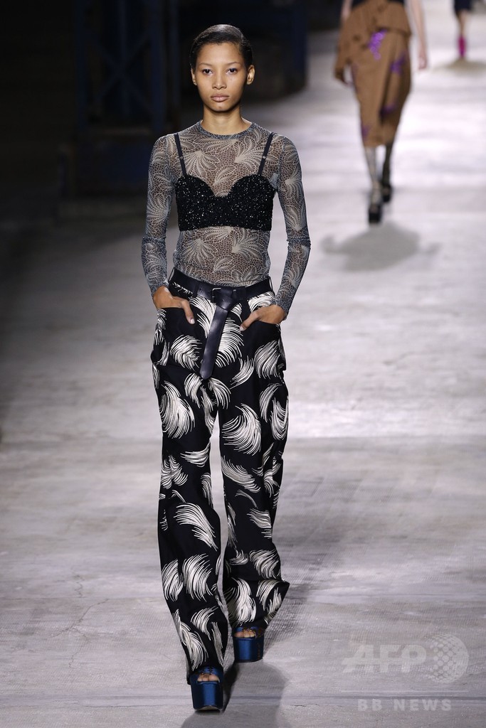 「ドリス ヴァン ノッテン」16年春夏コレクション