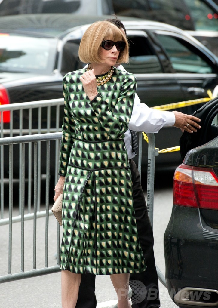 ローレン・スコット追悼式にサラ・ジェシカ・パーカーら出席