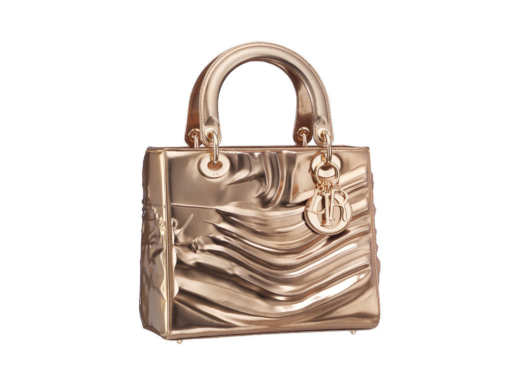 「DIOR LADY ART」英米6名のアーティストとコラボ