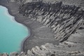2014年12月の海底火山噴火によりトンガ沖に出現したフンガトンガ・フンガハアパイ島。米航空宇宙局（NASA）公開（2017年6月5日撮影、同年12月13日公開）。(c)AFP/NASA