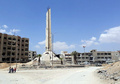 シリア反体制派が支配していた東グータ地区ドゥーマで、政府が町に入った後の広場の様子。国営シリア・アラブ通信（SANA）が公開（2018年4月14日公開）。(c)AFP PHOTO / HO / SANA