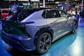 中国・上海で行われている上海国際モーターショーのトヨタのブースに展示された新たな電気自動車シリーズ第1弾「bZ 4X」（2021年4月19日撮影）。(c)Hector RETAMAL / AFP