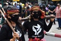 タイ・バンコクでの反政府デモに参加した人々（2020年8月16日撮影）。(c)Lillian SUWANRUMPHA / AFP