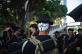 香港でガイ・フォークスの仮面を着用して抗議を行う人（2019年10月1日撮影）。(c)Yan ZHAO / AFP