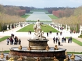 フランス・ベルサイユ宮殿の庭園（2010年4月4日撮影）。(c)AFP/BORIS HORVAT