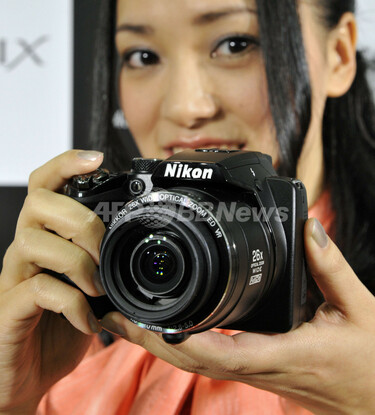 ニコンの新型デジカメ「Coolpix P100」、光学26倍ズーム＆フルHD動画