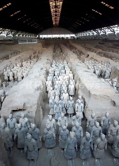 秦始皇帝陵で新発見、地中に高さ30メートルの古代建造物 写真1枚 国際