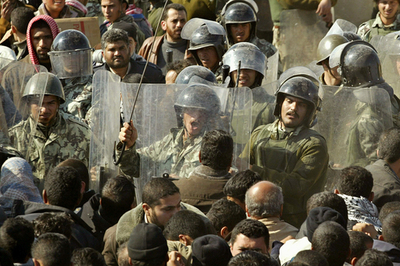 ガザ地区住民、エジプト領への流入止まらず